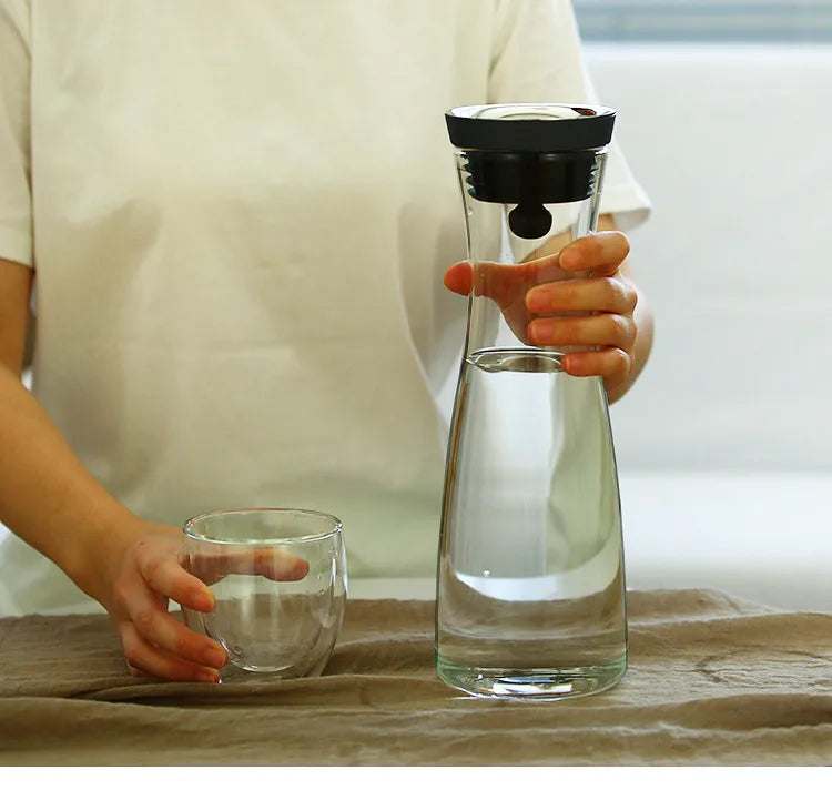 Tilted Design with Stainless Steel Lid for Hot & Cold Beverages